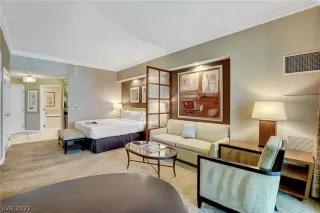 Photo #4: 2396611 Listing 