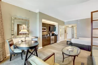 Photo #5: 2396611 Listing 