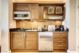 Photo #6: 2396611 Listing 