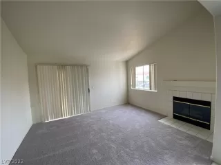 Photo #1: 2396625 Listing 