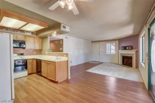 Photo #2: 2396633 Listing