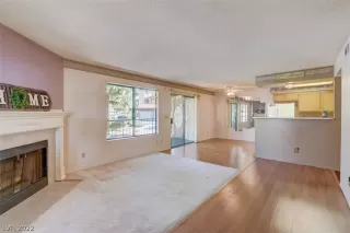 Photo #6: 2396633 Listing