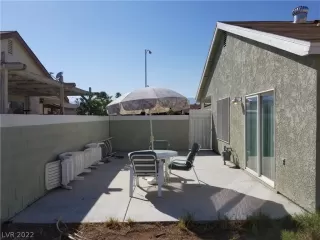 Photo #2: 2396637 Listing