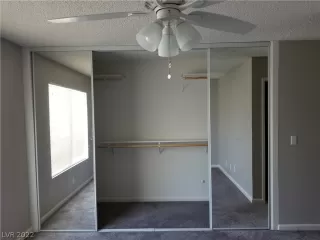 Photo #5: 2396637 Listing