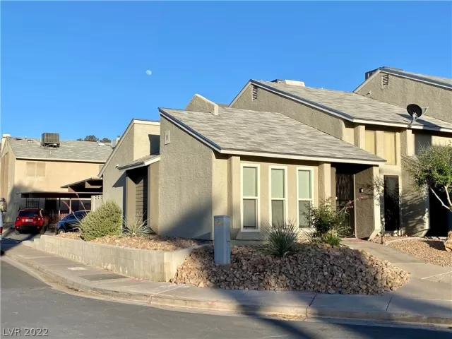 MLS: 2396665 Condo For Sale