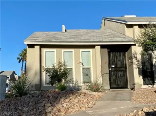 Photo #1: 2396665 Listing