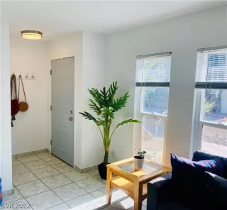 Photo #2: 2396665 Listing