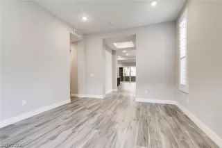 Photo #5: 2396670 Listing 