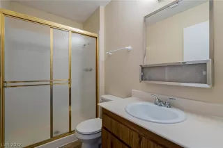 Photo #5: 2396675 Listing