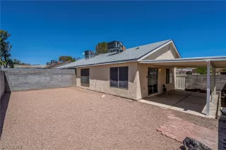 Photo #6: 2396675 Listing