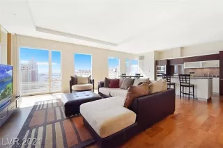 Photo #1: 2396730 Listing 