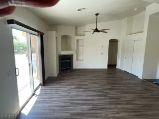 Photo #6: 2396763 Listing 