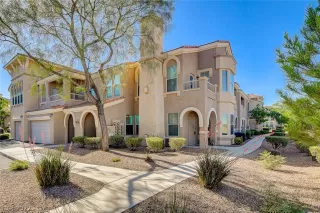 Photo #1: 2396788 Listing 