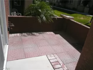 Photo #3: 2396797 Listing