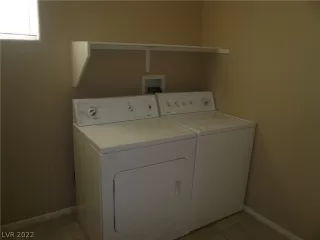 Photo #6: 2396797 Listing