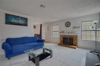 Photo #5: 2396817 Listing 