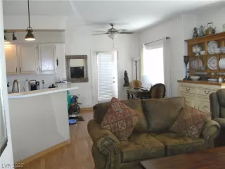 Photo #2: 2396833 Listing