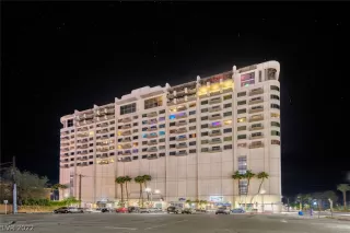 Photo #1: 2396841 Listing