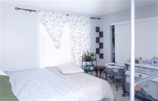 Photo #5: 2396844 Listing 