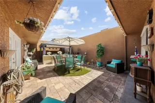 Photo #2: 2396852 Listing