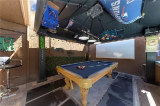 Photo #4: 2396852 Listing