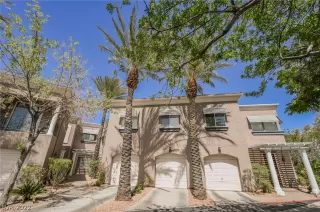 Photo #2: 2396897 Listing 