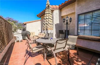 Photo #2: 2396926 Listing