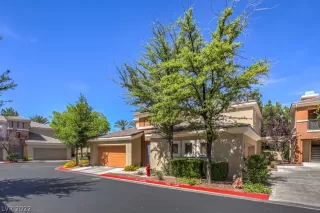 Photo #1: 2396931 Listing 