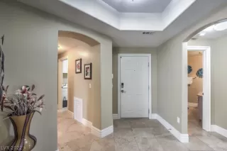 Photo #3: 2396931 Listing 