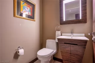 Photo #1: 2396963 Listing 