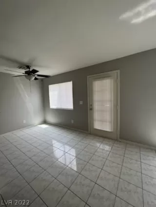 Photo #3: 2396987 Listing 