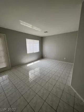 Photo #4: 2396987 Listing 