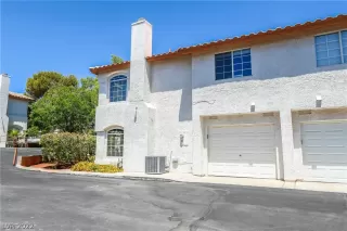 Photo #2: 2396994 Listing