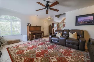 Photo #6: 2396994 Listing