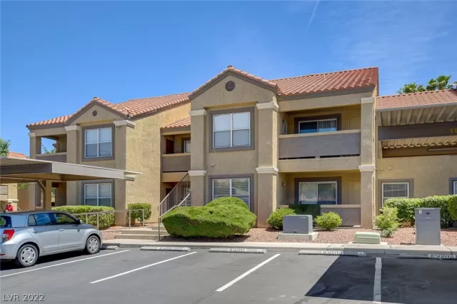 MLS: 2397022 Condo For Sale