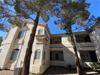 Photo #1: 2397035 Listing