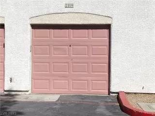 Photo #2: 2397035 Listing