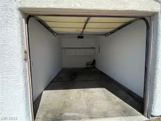 Photo #5: 2397035 Listing