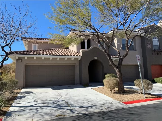 MLS: 2397053 Condo For Sale