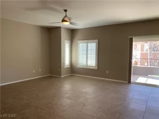 Photo #5: 2397053 Listing 