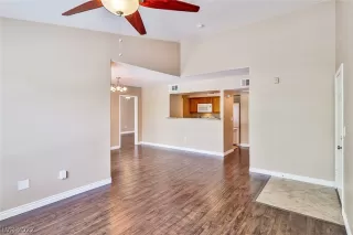 Photo #5: 2397085 Listing