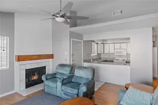 Photo #2: 2397087 Listing