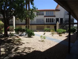 Photo #1: 2397096 Listing 