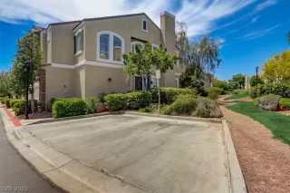 Photo #1: 2397145 Listing 