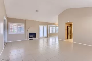 Photo #6: 2397193 Listing