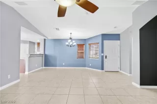 Photo #3: 2397260 Listing 