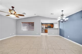 Photo #5: 2397260 Listing 