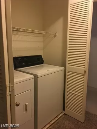 Photo #4: 2397332 Listing 