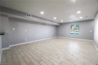 Photo #5: 2397336 Listing