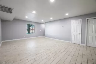 Photo #6: 2397336 Listing